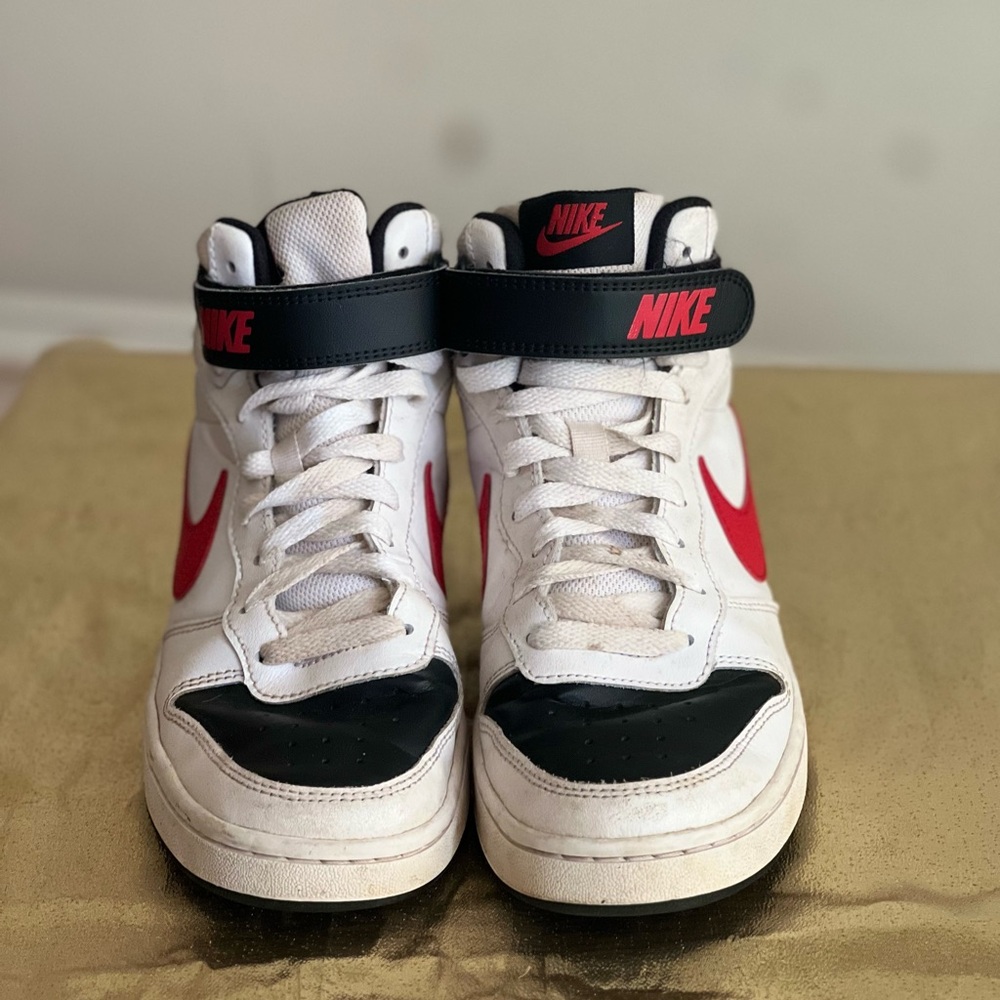 Nike Black and White Sneakers